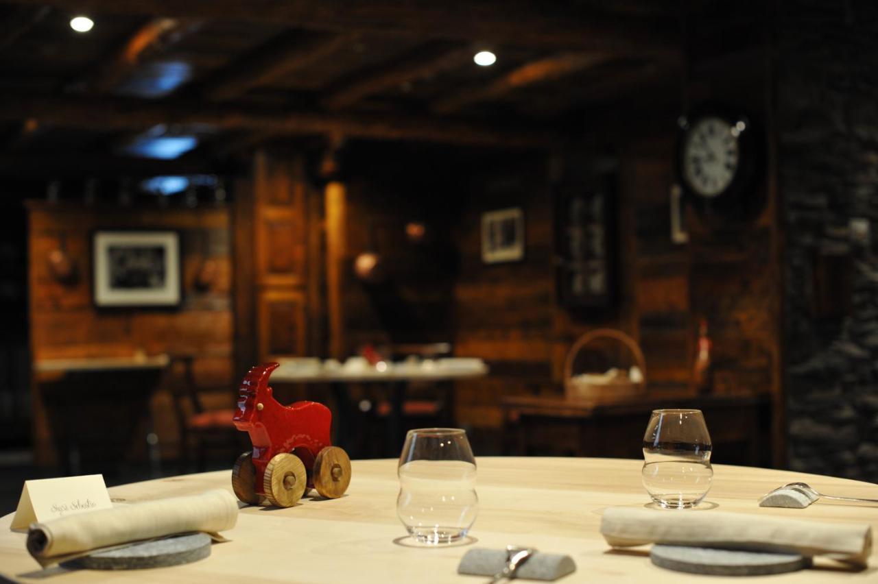 Cafe Quinson Relais De Charme Hotel Morgex Eksteriør billede